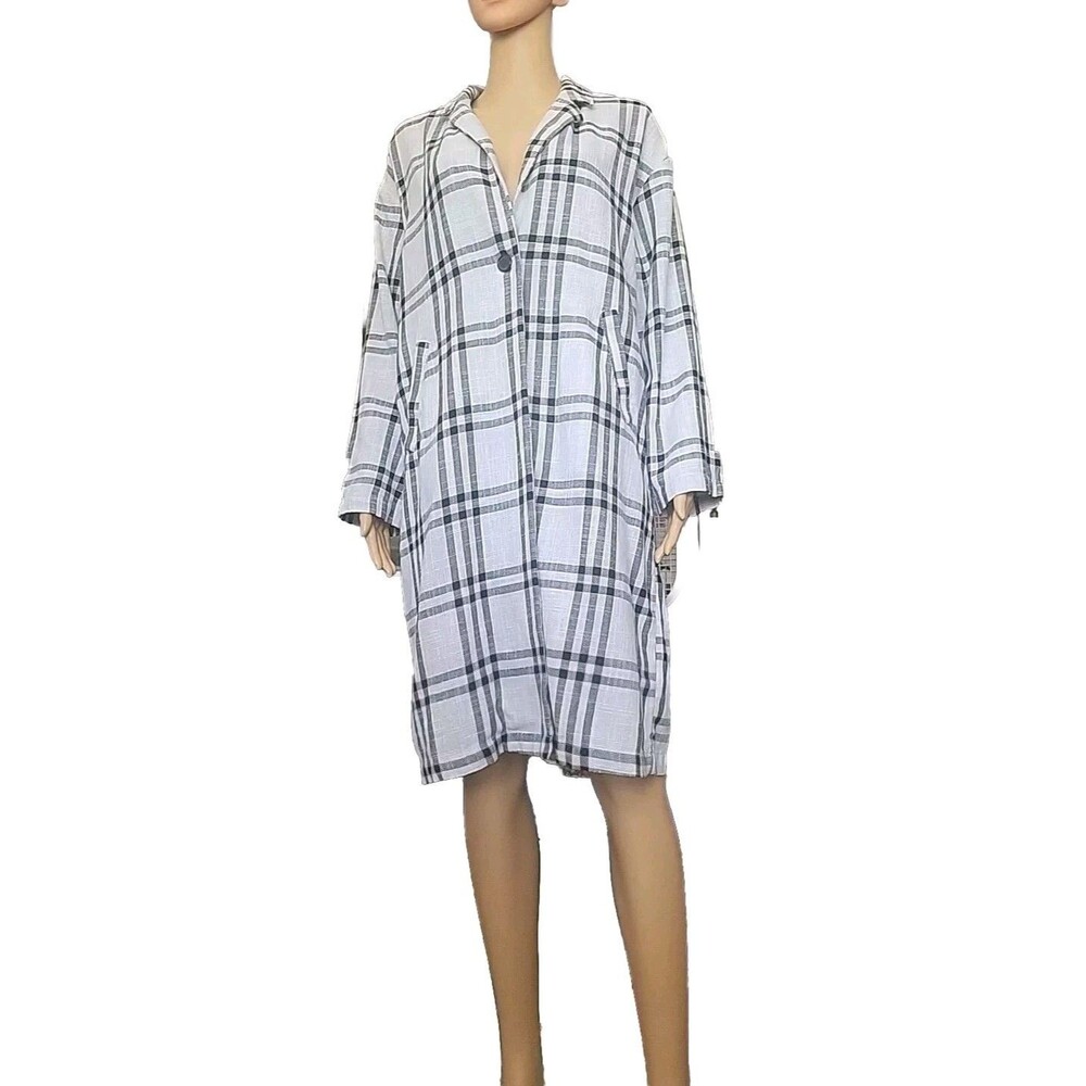 Medium COTTON ON Plaid Long Sleeve Button Down Lightweight Coat, Jacket Blazer